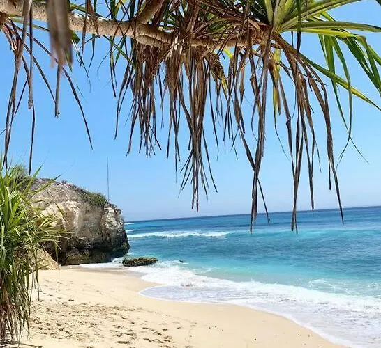 Sari - Three Bedroom Villa Nusa Lembongan (Bali)