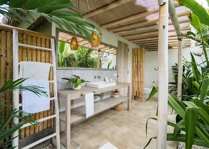 Sari - Three Bedroom * Nusa Lembongan (Bali)