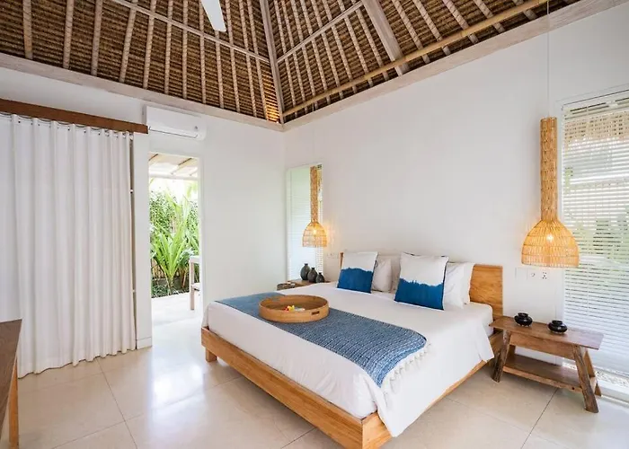Villa Sari - Three Bedroom *